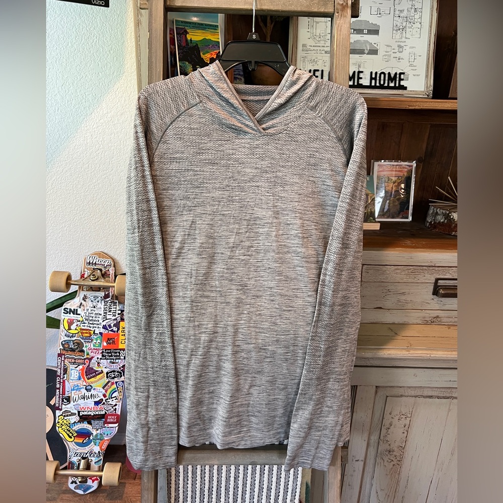 Lululemon men’s metal vent tech pullover hoodie size large